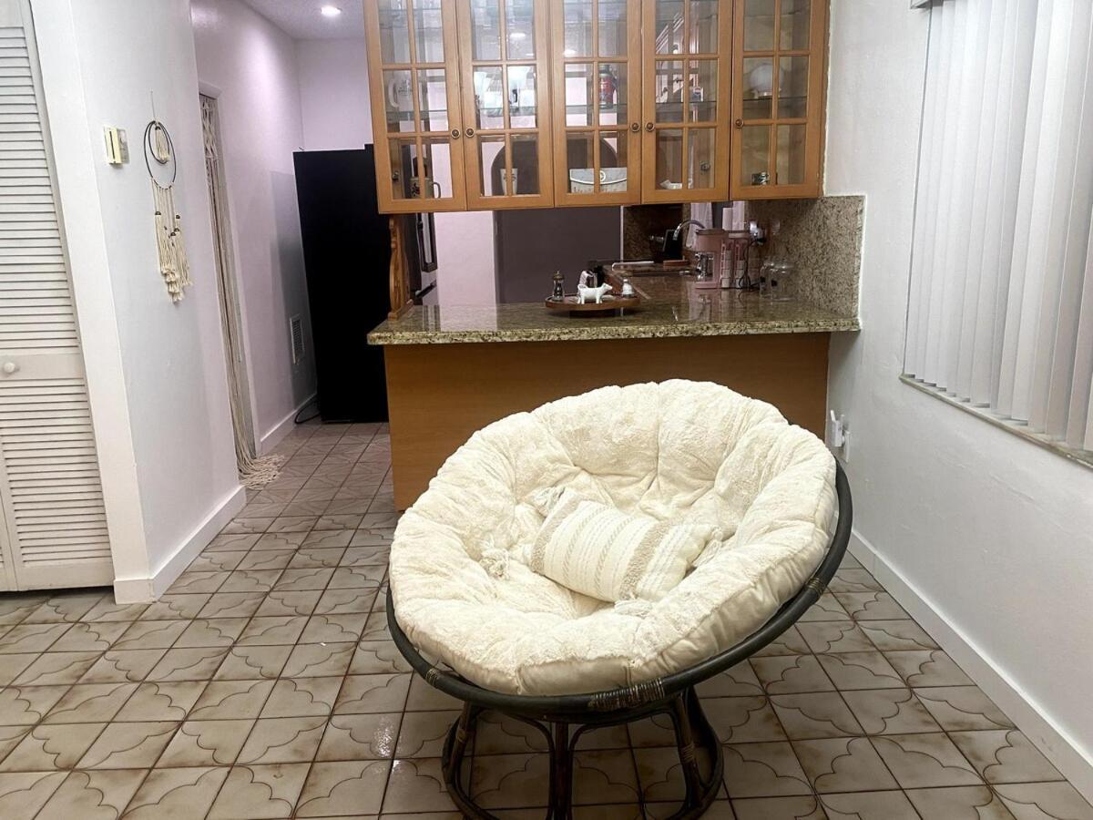 Casa vacanze Chic Centrally Located Spacious 4 Bedrooms Miami